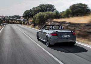 Audi TT RS Roadster 2016 года  (WW)